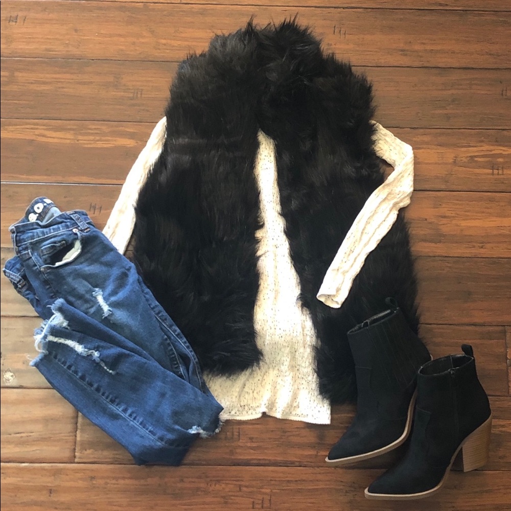 Black Faux Fur Vest Small
